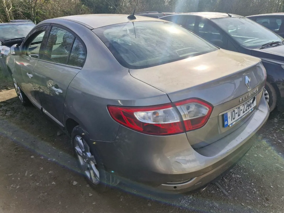 2010 Renault Fluence Parts - Image 3