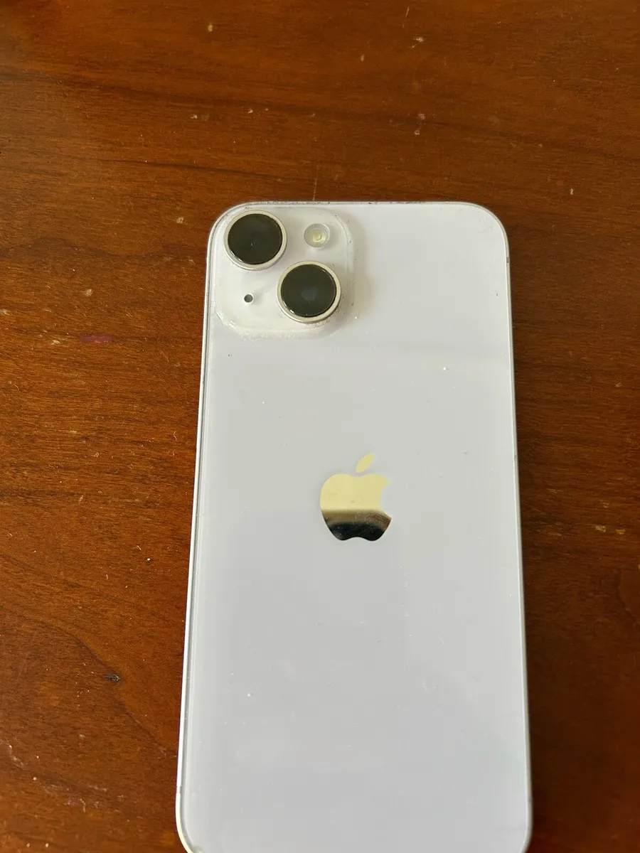 iPhone 14 - Image 2