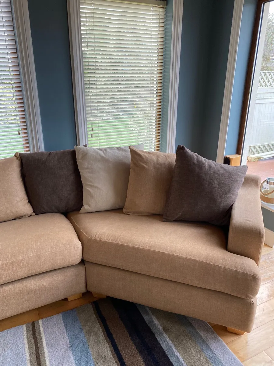 Couch - Image 3