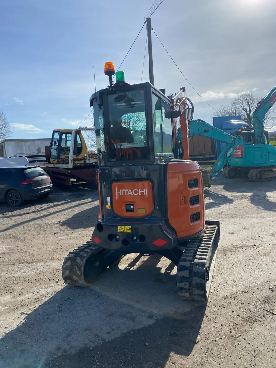2023 Hitachi 38U - Image 2