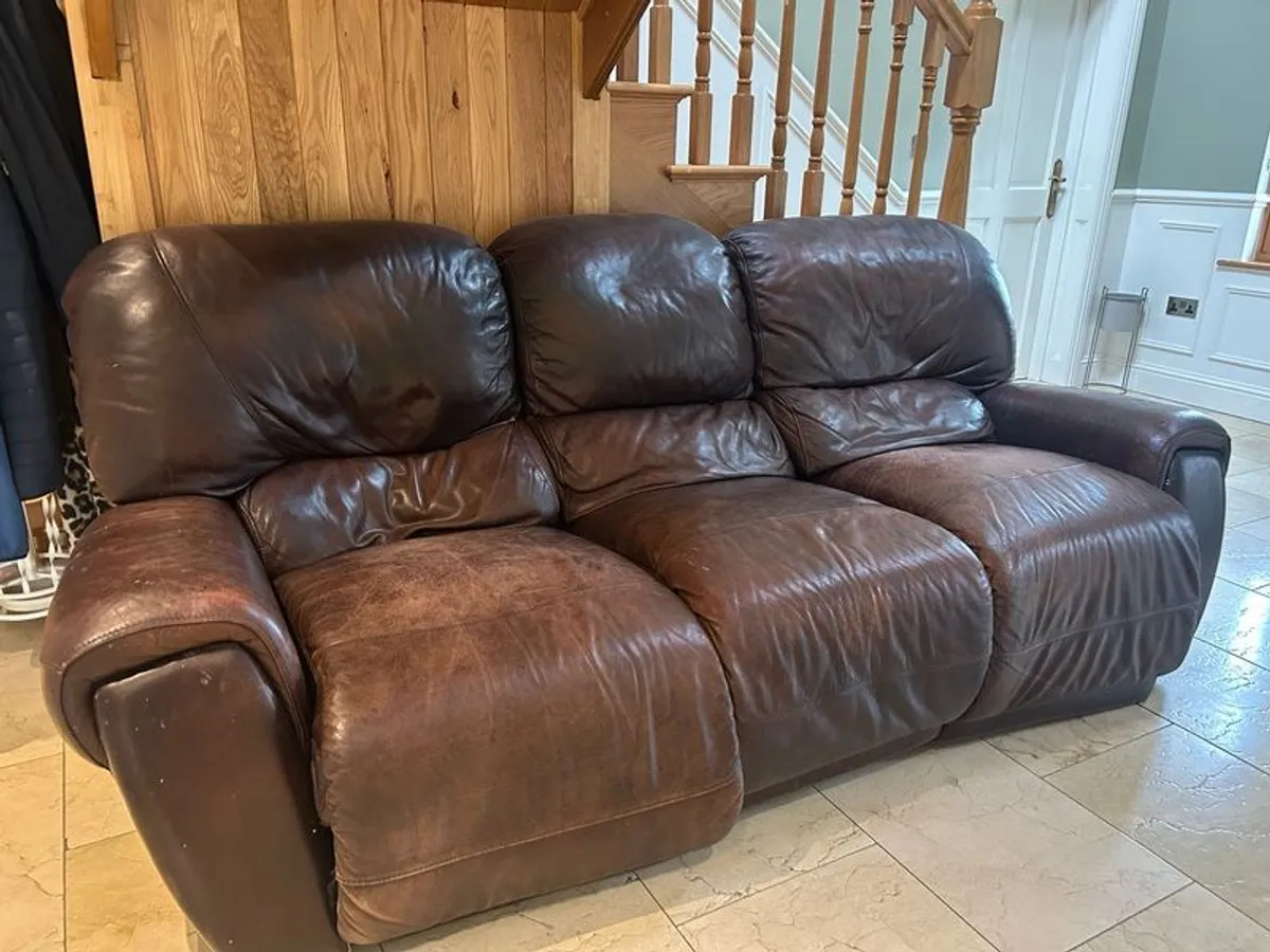 3 Seater Leather Recliner - Image 2