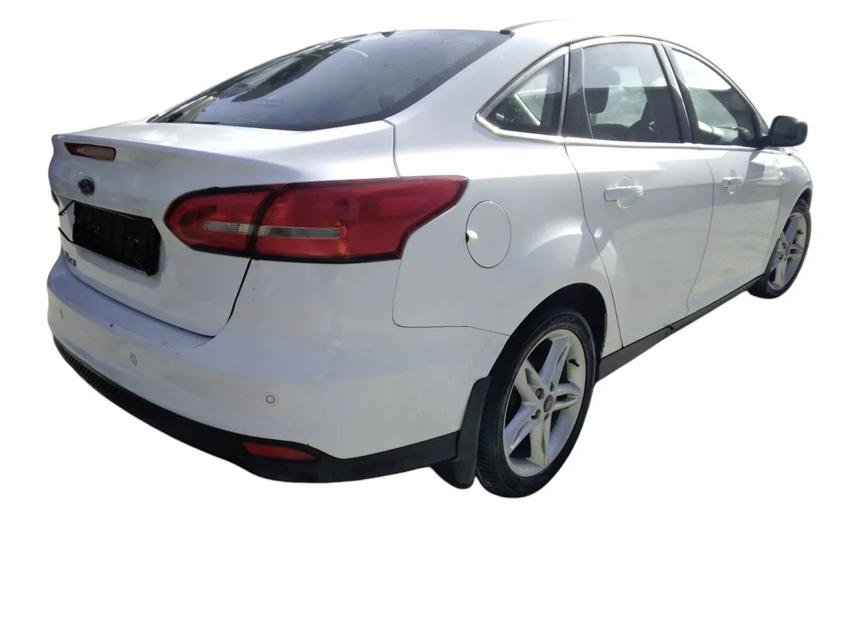 2017 FORD FOCUS Breaking/Dismantling - Image 3