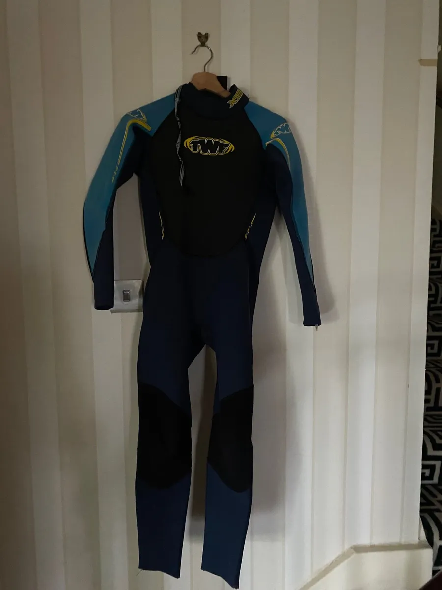 wetsuit - Image 2