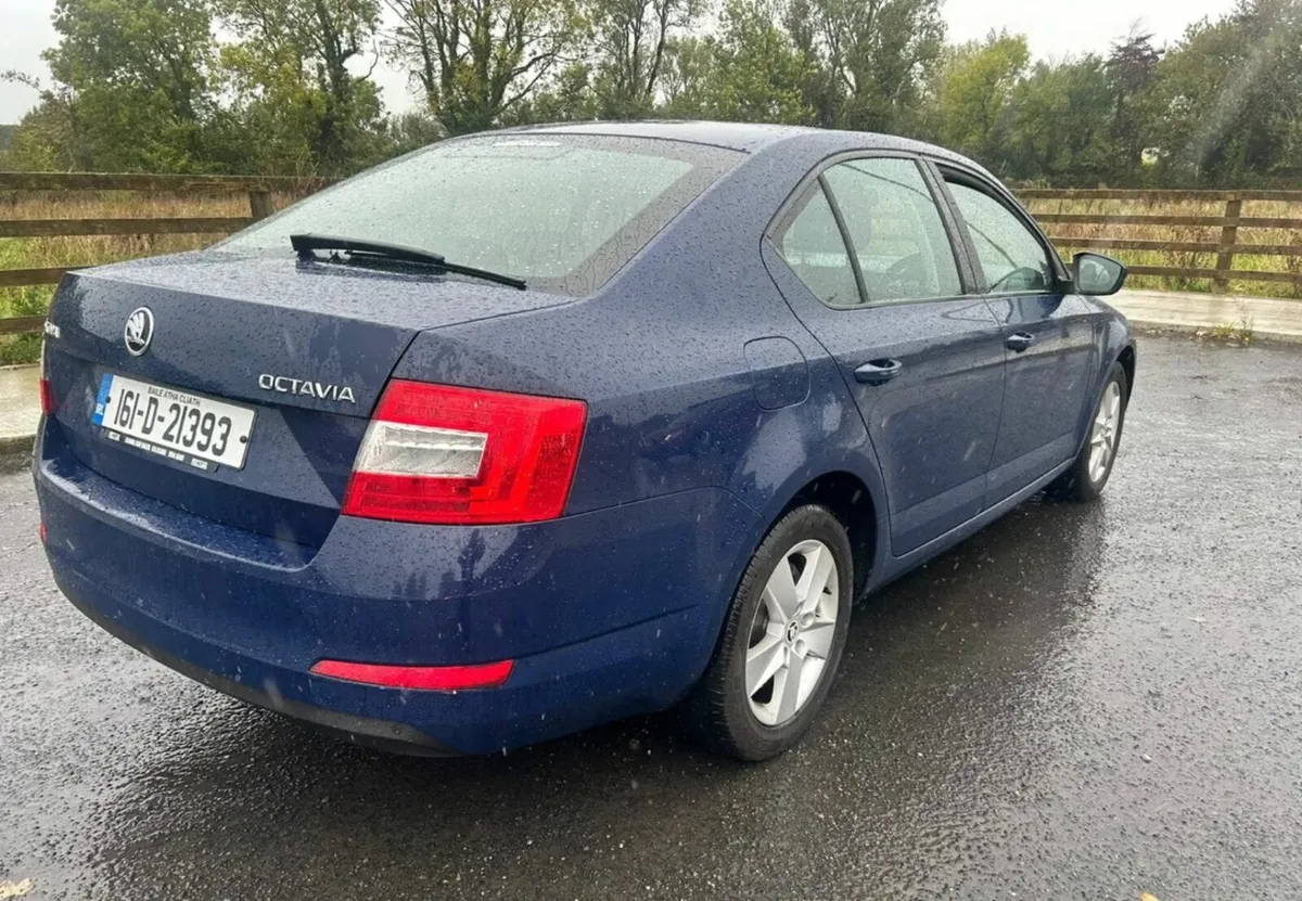 SKODA OCTAVIA 1.6TDI DIESEL - Image 2