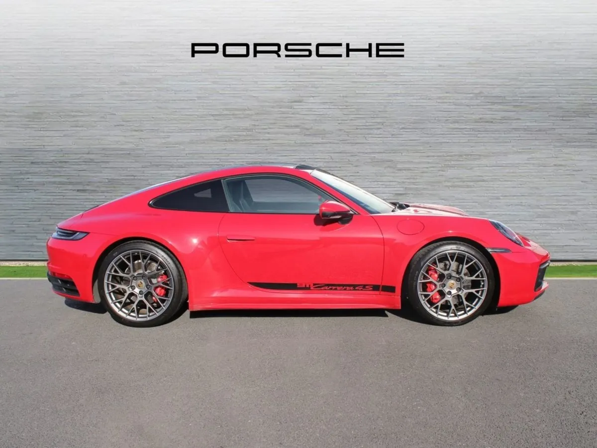 Porsche 911 Carrera 4S - Image 4