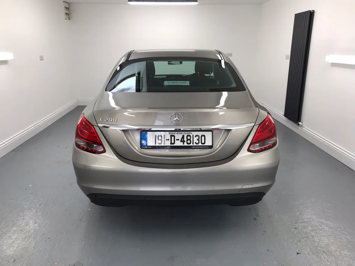 MERCEDES C200 PETROL MILD HYBRID AVANTGARDE - Image 4