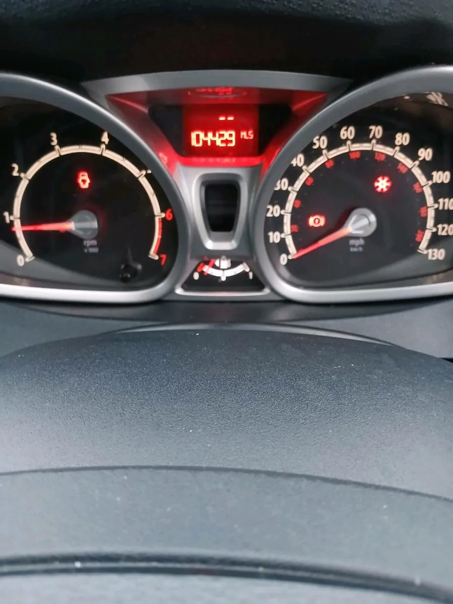 Ford Fiesta Zetec Engine 2012 - Image 3