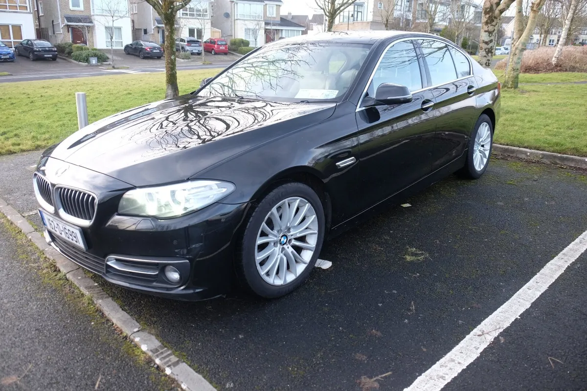 BMW 5-Series 2016 Luxury Trim - Image 1