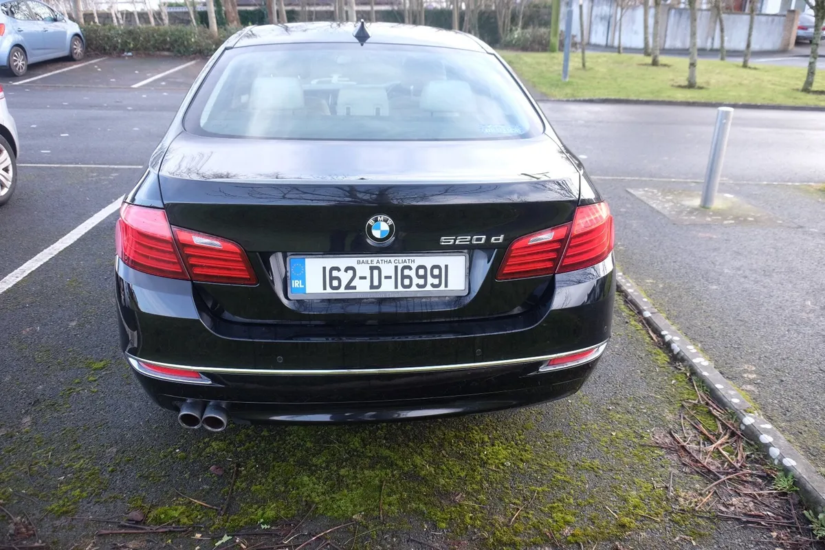 BMW 5-Series 2016 Luxury Trim - Image 3
