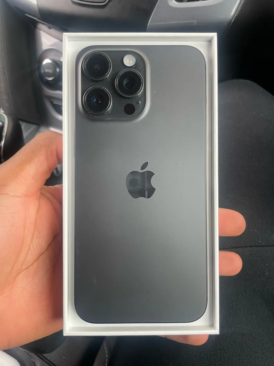iPhone 15 Pro Max 256gb - Image 1