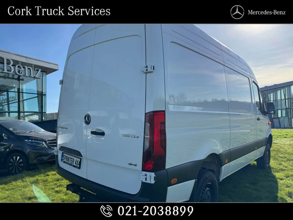 Mercedes-Benz Sprinter Sprinter 319.36 4x4 Select - Image 3