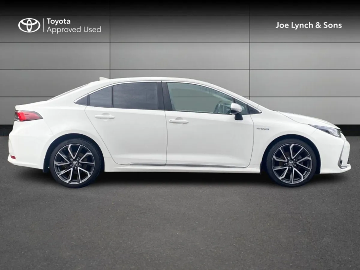 Toyota Corolla Corolla Hybrid SOL Saloon - Image 3