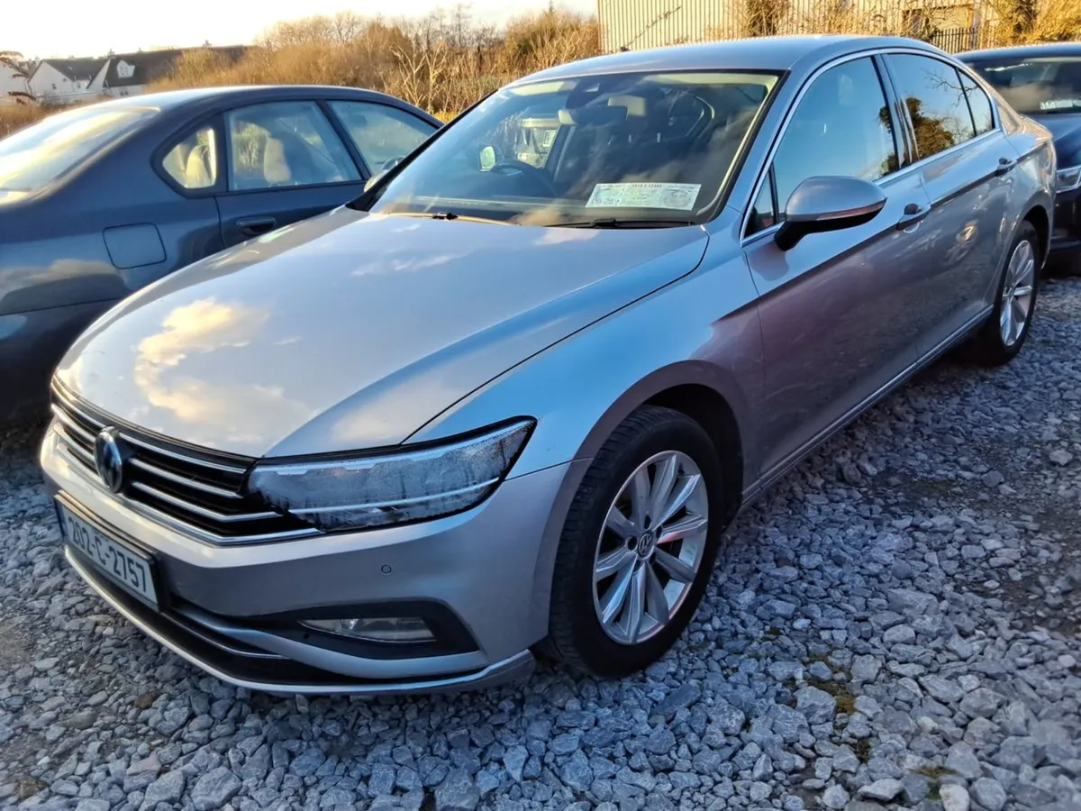 Volkswagen Passat Business 2.0 Tdi Manual 6speed - Image 1
