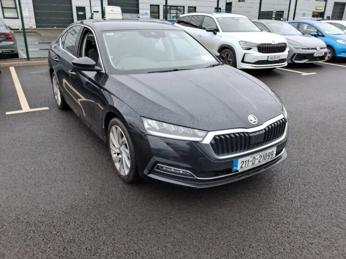 Skoda Octavia Style 2.0 Tdi 150hp Dsg 4dr Auto - - Image 1