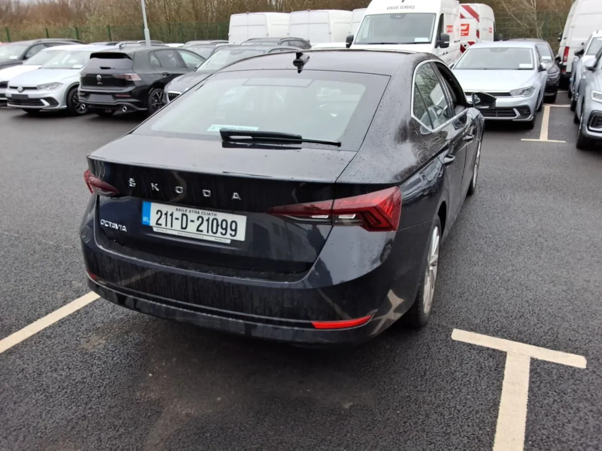 Skoda Octavia Style 2.0 Tdi 150hp Dsg 4dr Auto - - Image 4
