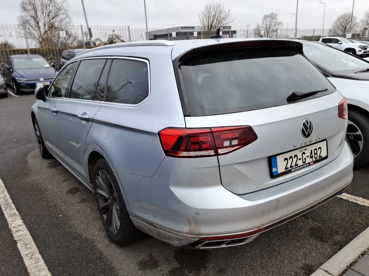 Volkswagen Passat R-line 2.0tdim6f 150 5dr - 1968 - Image 3