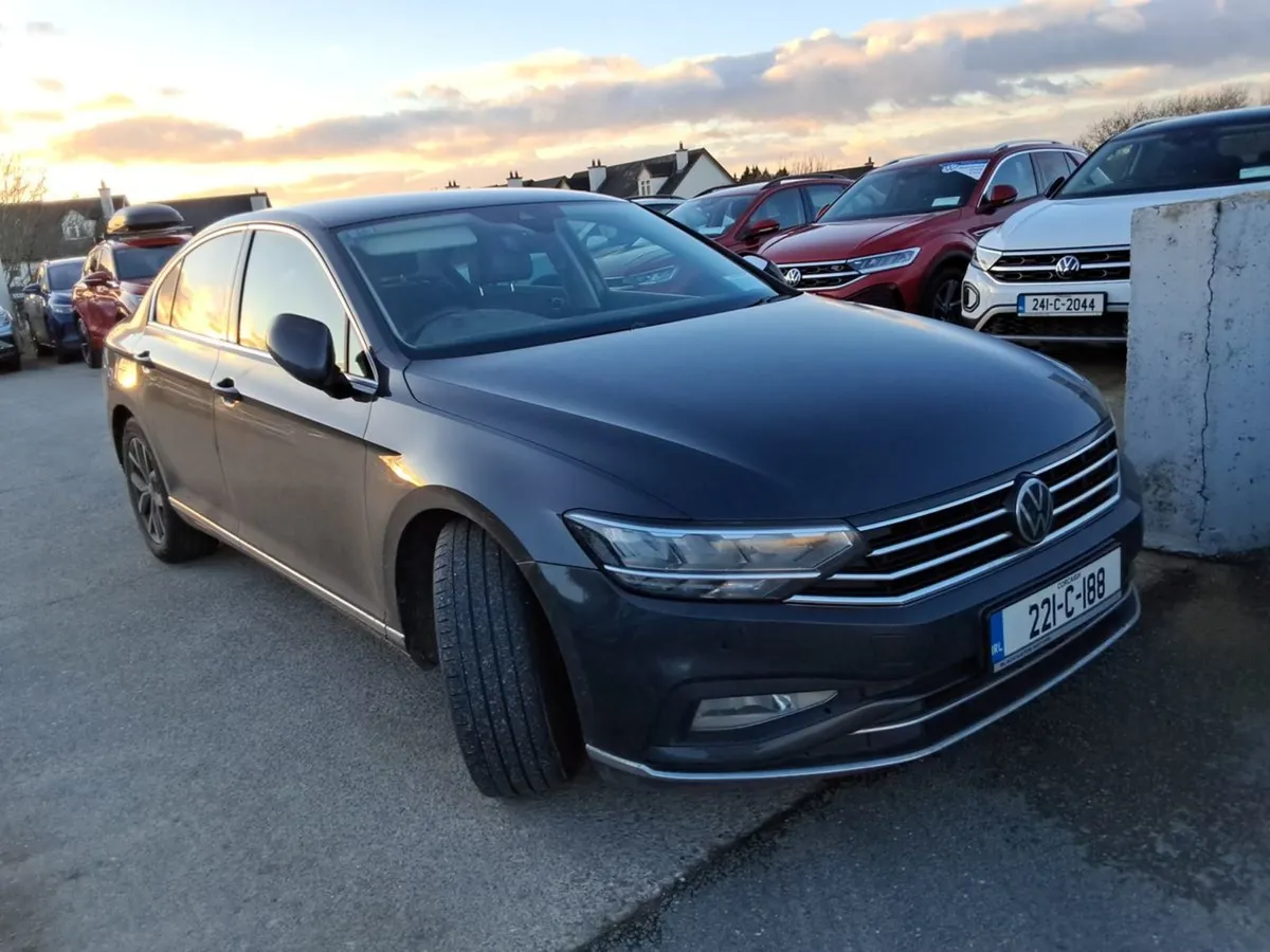 Volkswagen Passat Elegance 2.0 Tdi Manual 6speed - Image 1