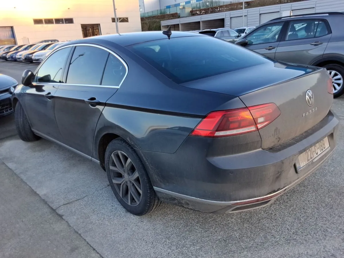 Volkswagen Passat Elegance 2.0 Tdi Manual 6speed - Image 3