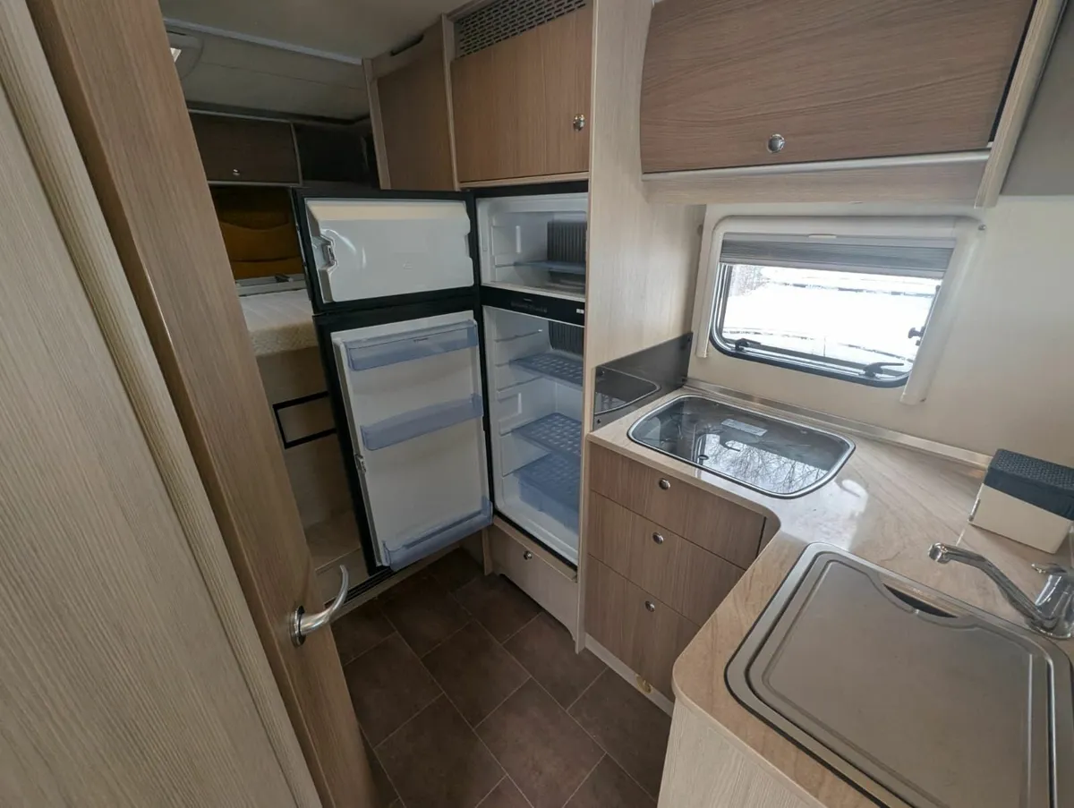 Rent A Campervans 2017 5berth - Image 2