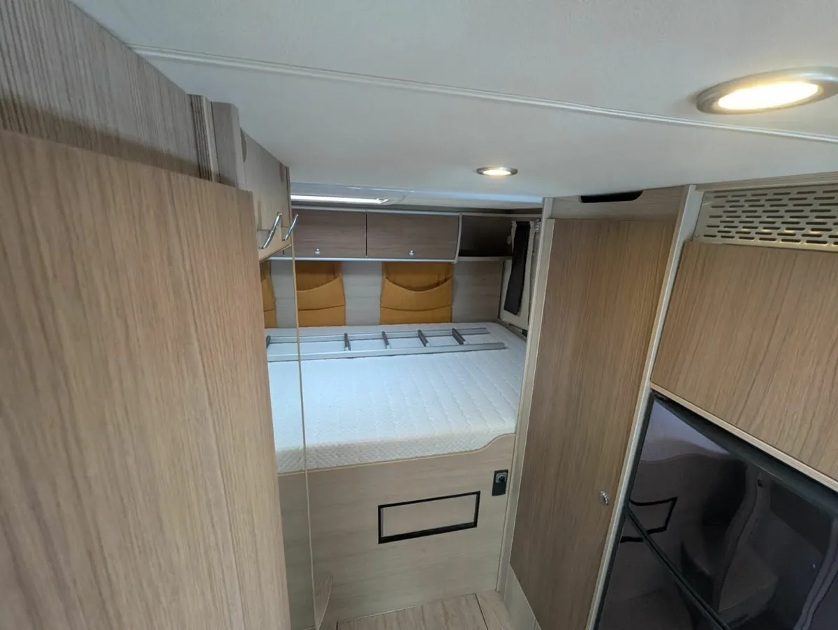 Rent A Campervans 2017 5berth - Image 4