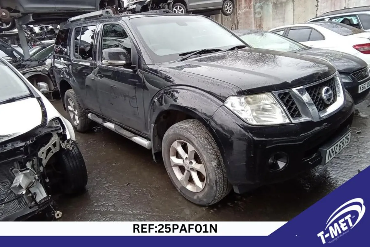 2011 NISSAN PATHFINDER BREAKING FOR PARTS - Image 1