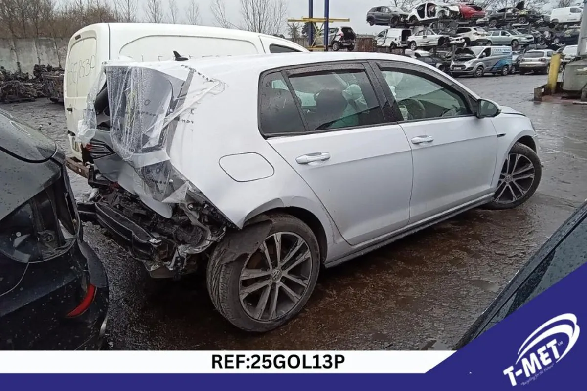 2018 VOLKSWAGEN GOLF R-LINE BREAKING FOR PARTS - Image 3