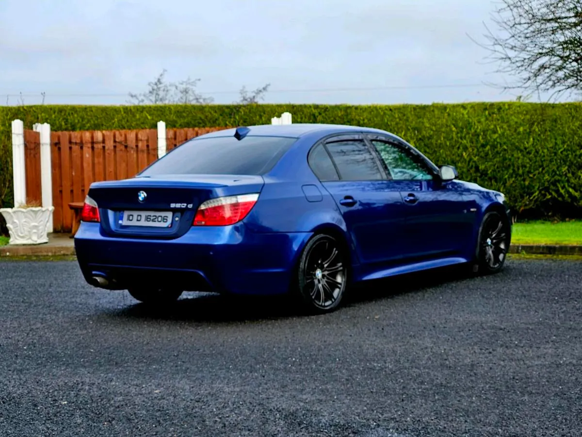 10 BMW 520D MSPORT LCI MODEL MANUAL

LE MANS BLUE - Image 4