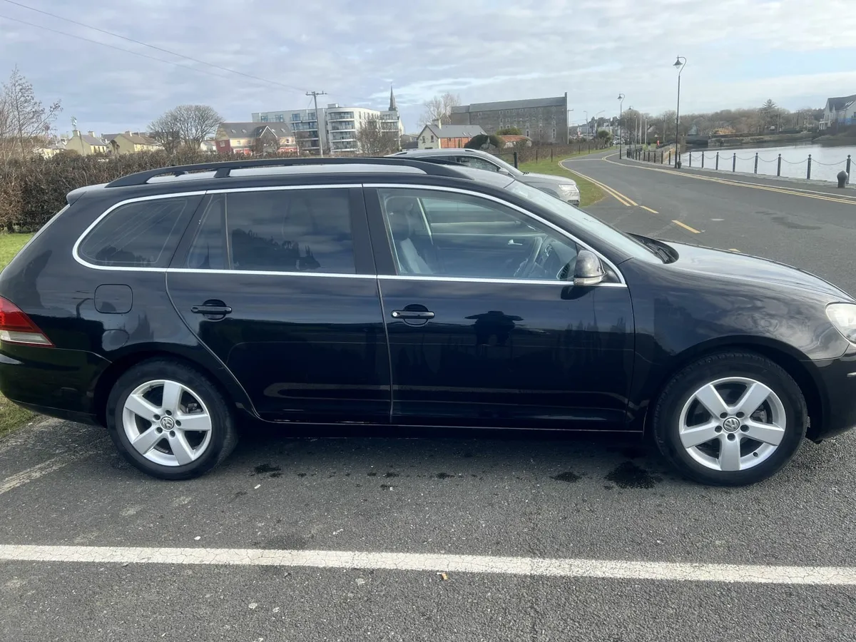 Volkswagen Golf Estate 2012 Automatic - Image 1