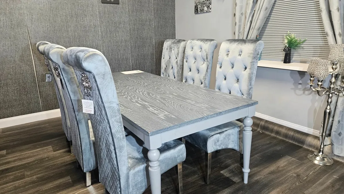 7ft Brampton dining set NEW - Image 3