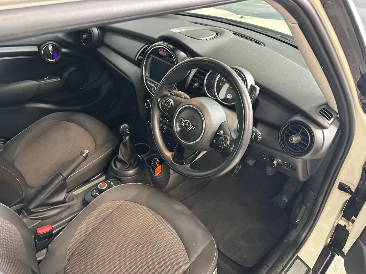 Mini One 2018  1.5 F55 CLASSIC - Image 4