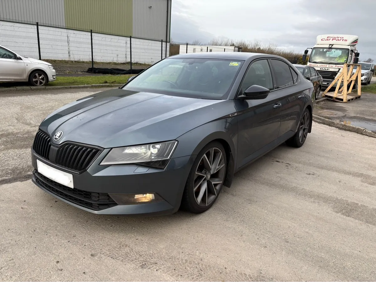 FOR BREAKING 2017 SKODA SUPERB SPORT LINE 2L Diese - Image 1