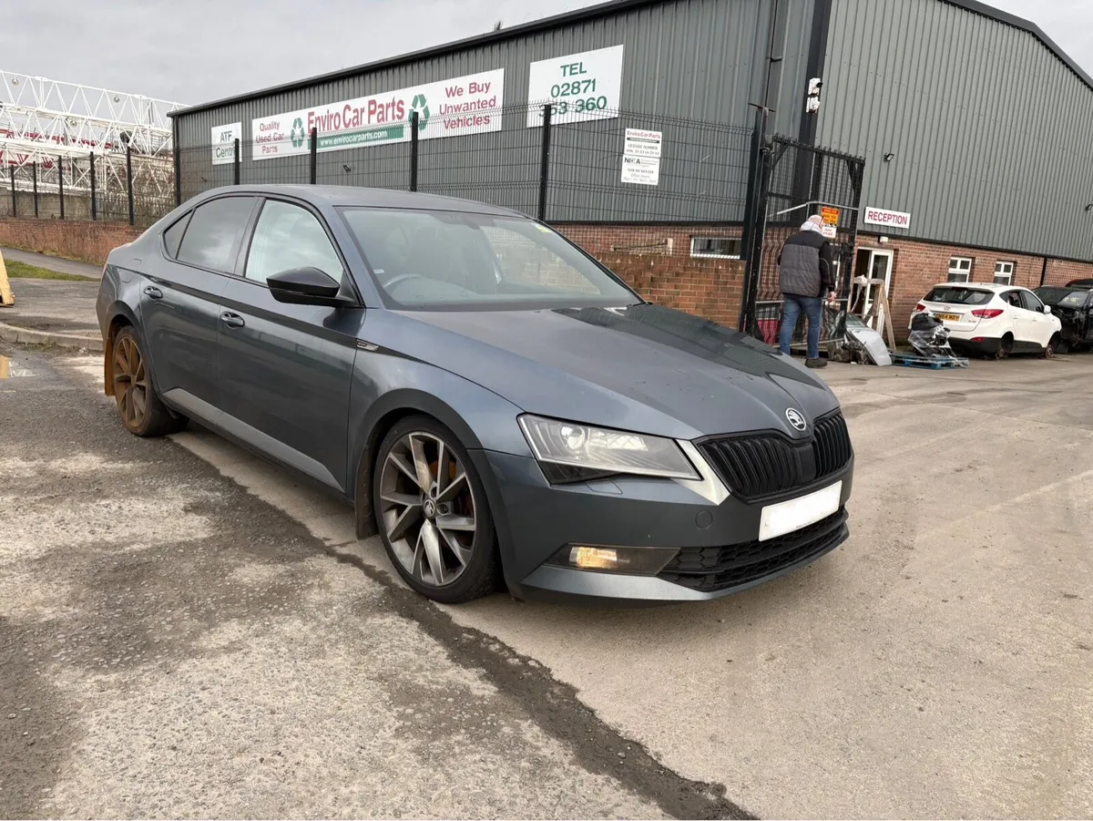 FOR BREAKING 2017 SKODA SUPERB SPORT LINE 2L Diese - Image 2