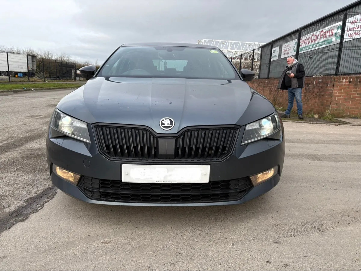 FOR BREAKING 2017 SKODA SUPERB SPORT LINE 2L Diese - Image 3