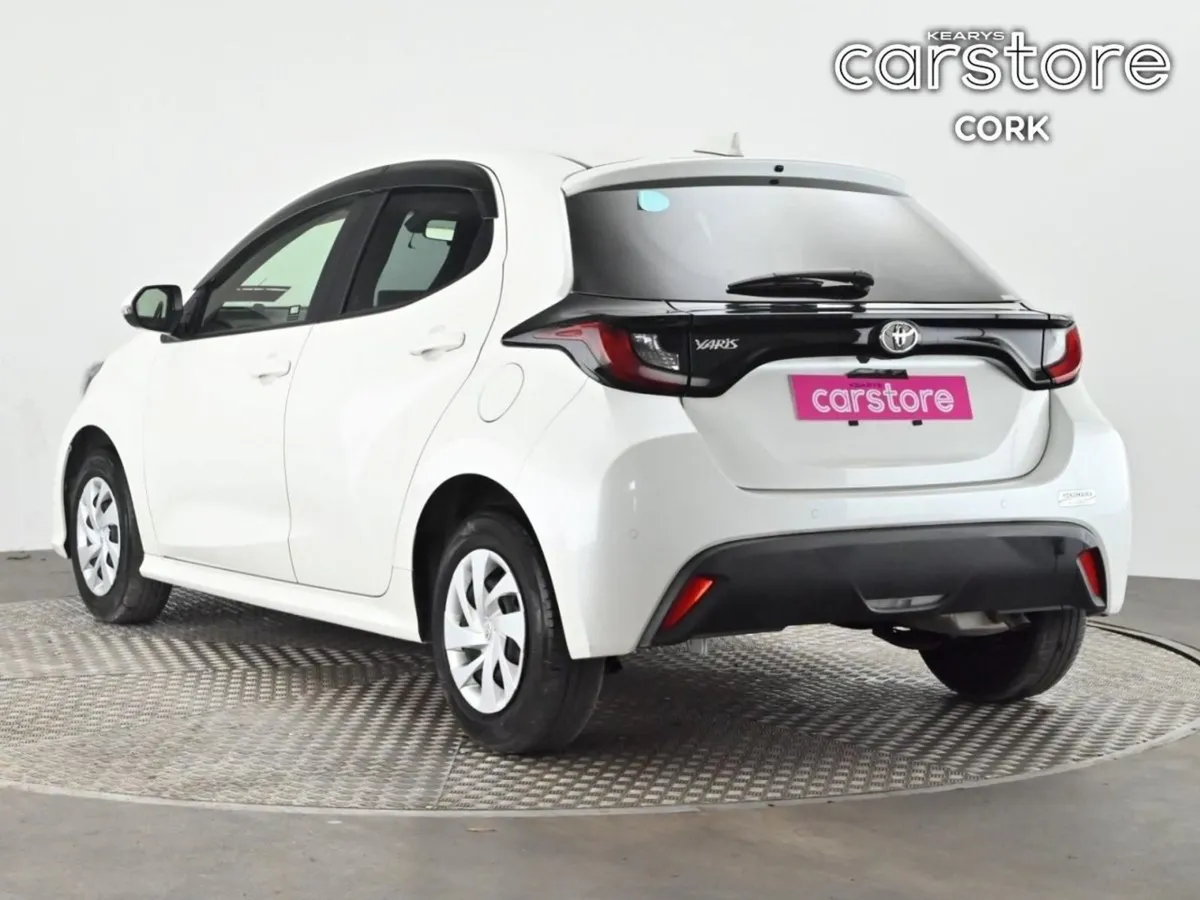 Toyota Yaris 1.0 5Dr Auto - Image 4