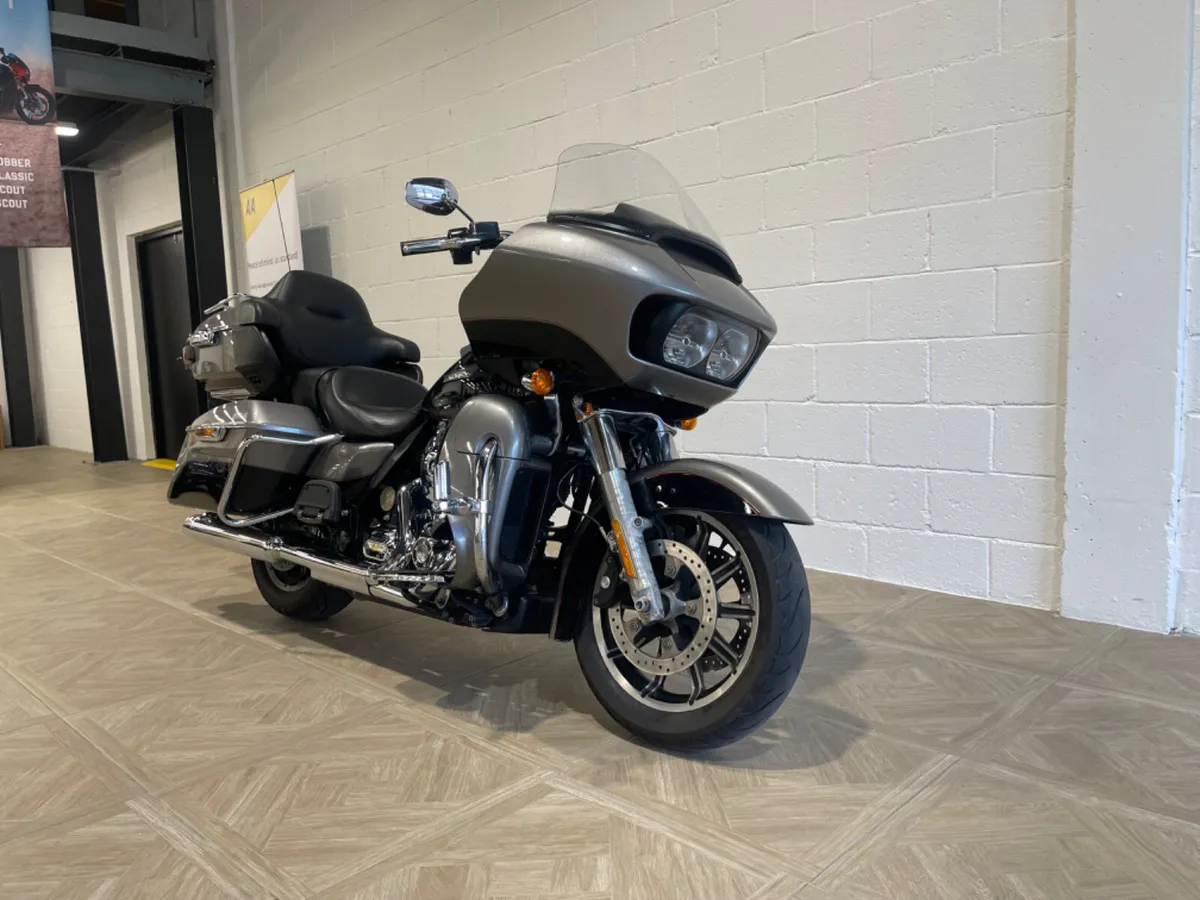 HARLEY DAVIDSON ROAD GLIDE - Image 2