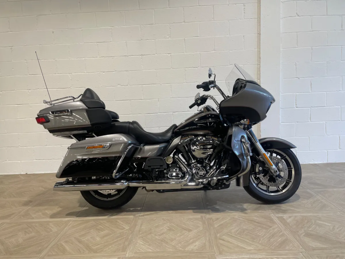 HARLEY DAVIDSON ROAD GLIDE - Image 1