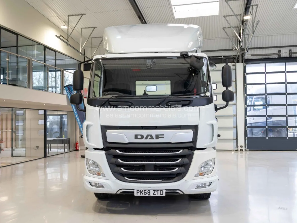 2018 (68) DAF CF 450 4X2 - Image 2