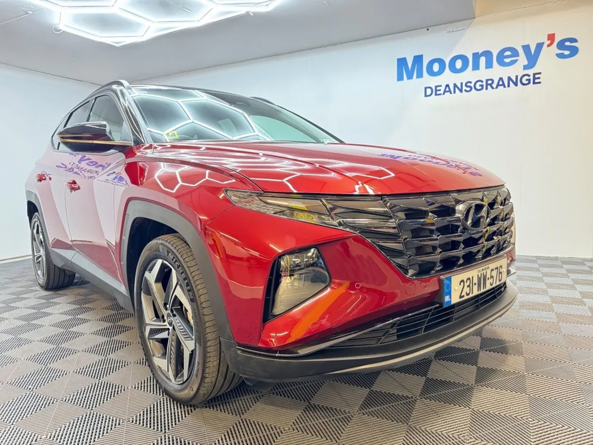 Hyundai Tucson 2WD Executive Plus Auto - Image 1