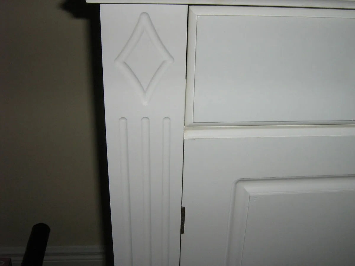 Cabinet - Image 3