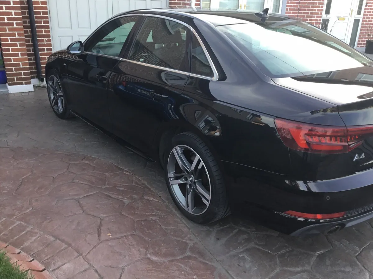 Audi A4 2018 - Image 4