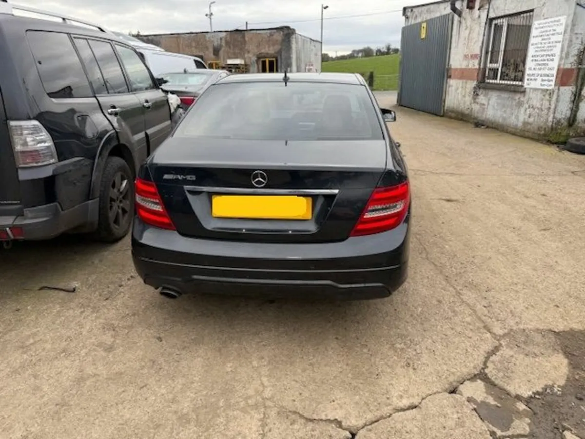 2011 MERCEDES C-CLASS 2.2L-D - Image 2