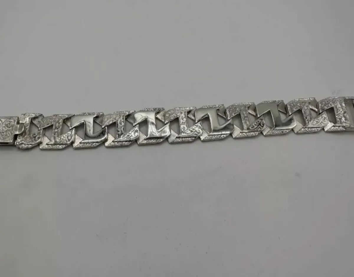 Men's Sterling Silver 22mm Curb Bracelet. - Image 4