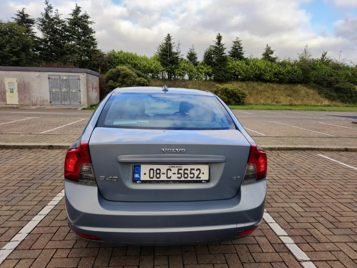 Blue Volvo S40 1.8F - Image 3