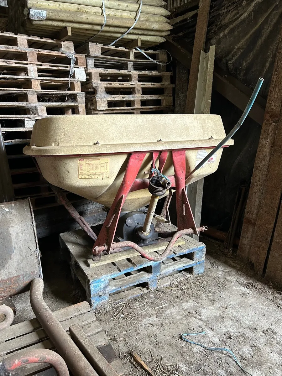 Vicon Fertiliser Sower