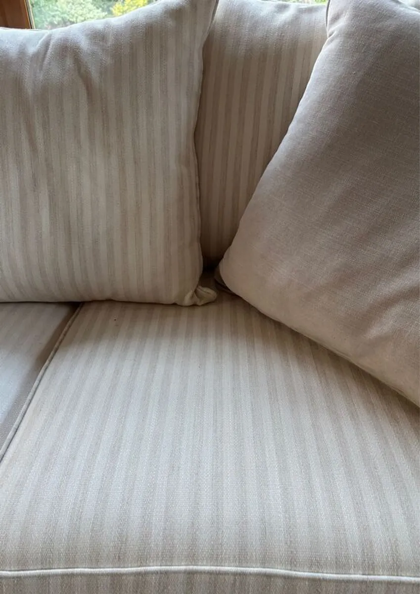 Selling 3 Stunning NEW Designer Couch's - Image 4