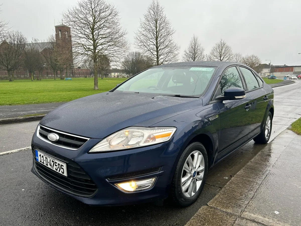 2011 Ford Mondeo 2.0l Zetec Hatchback - Image 1
