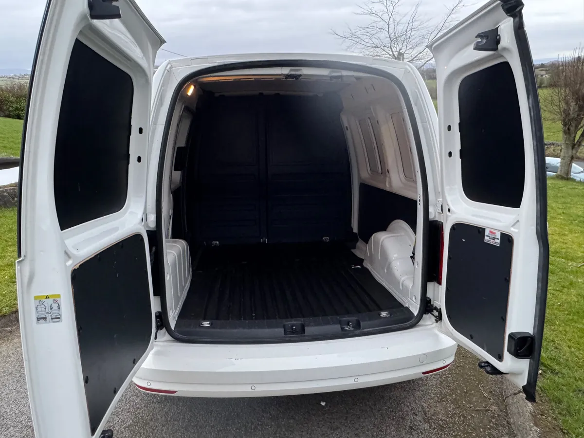 Volkswagen Caddy 2019 - Image 2