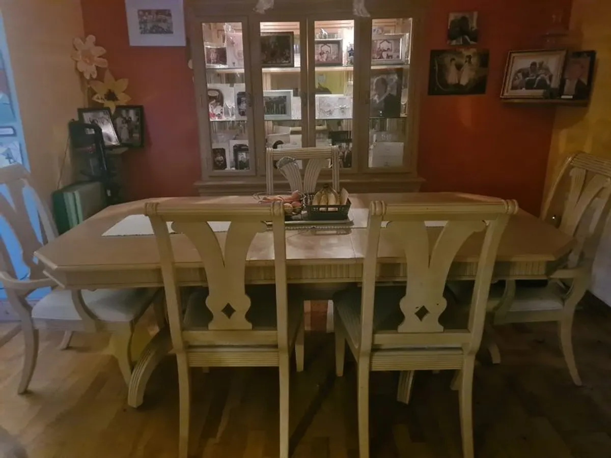 Kitchen furniture - Image 1