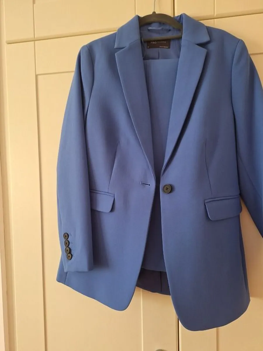 M and S blue trouser suit size 10 - Image 2