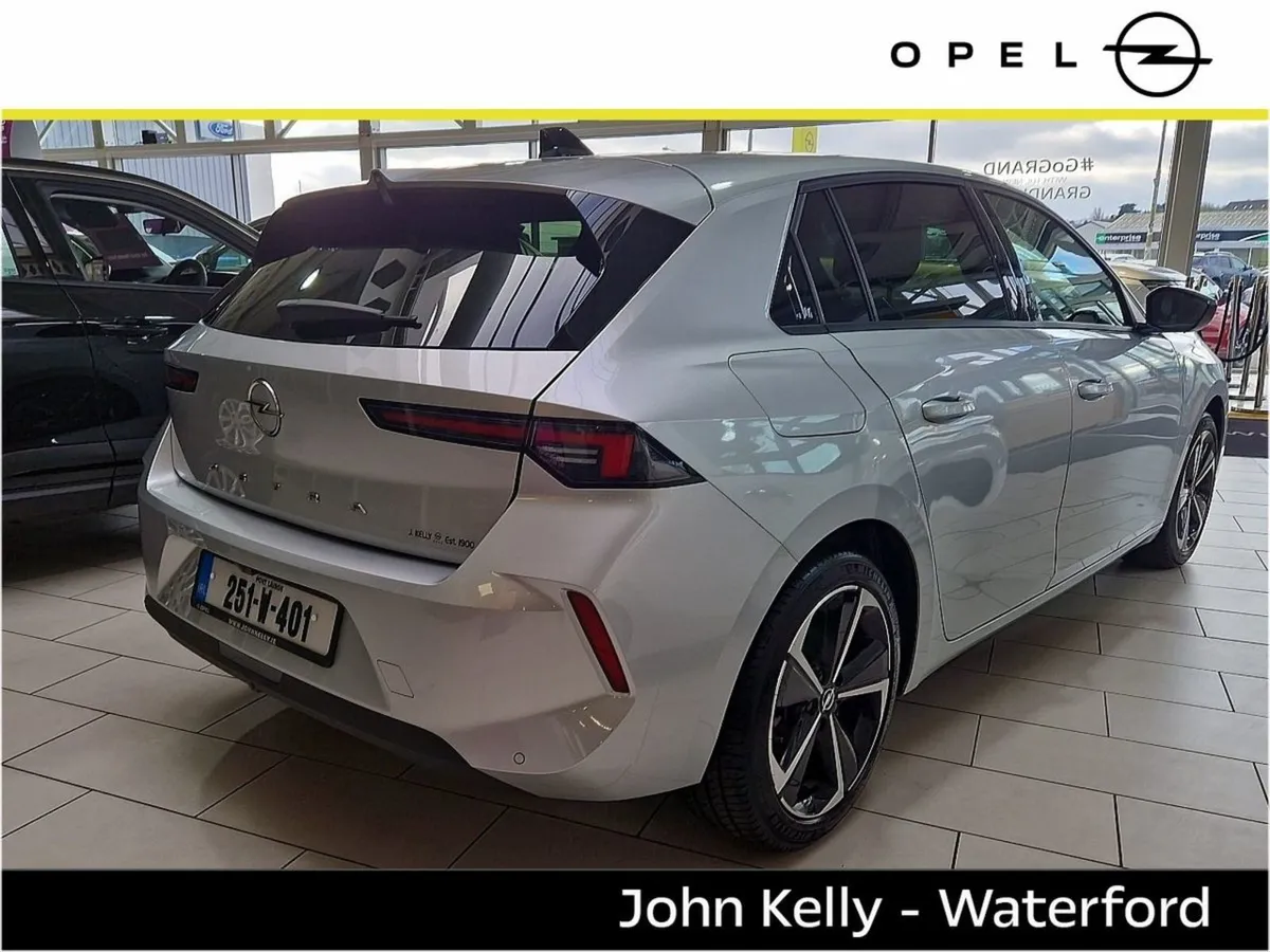 Opel Astra Elegance 1.2 Turbo 110PS Petrol 6 Speed - Image 4